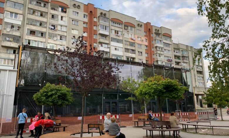 Скандальний забудовник скверу Гідності через суд спробував «відвоювати» свій МАФ 1 301487910 2067697150081765 1142507178573875177 n 1 900x675