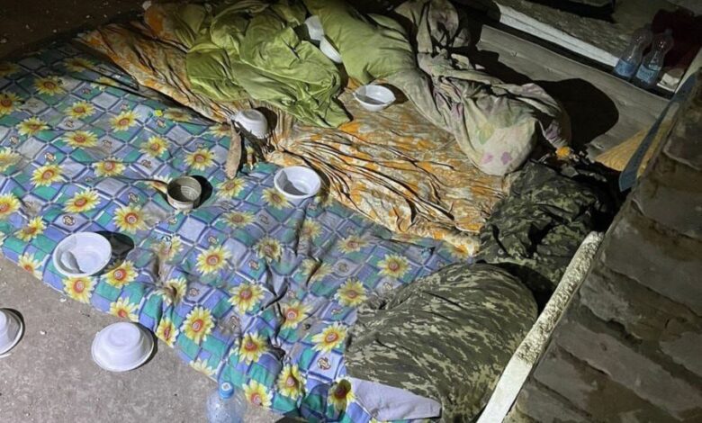 Прокурори показали катівню окупантів у Козачій Лопані 1 306480417 456469529849219 2901276825109252572 n e1663426441168 900x753