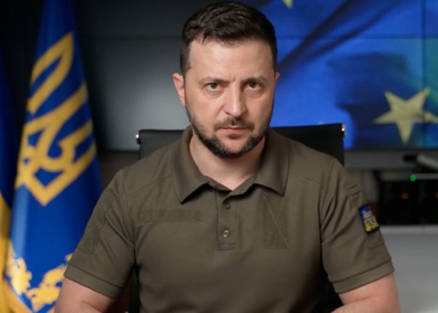Україна гарантує російським солдатам, що здадуться в полон, три речі 1 541