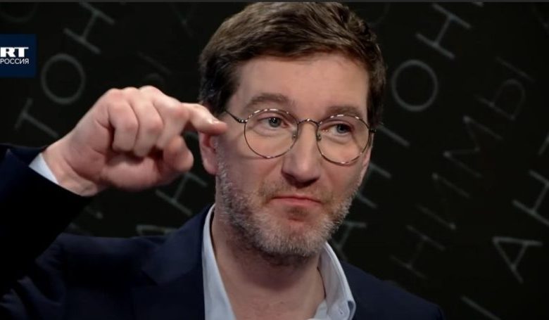 Під загрозою санкцій RT усунув журналіста, що закликав вбивати українських дітей 1 345 900x455