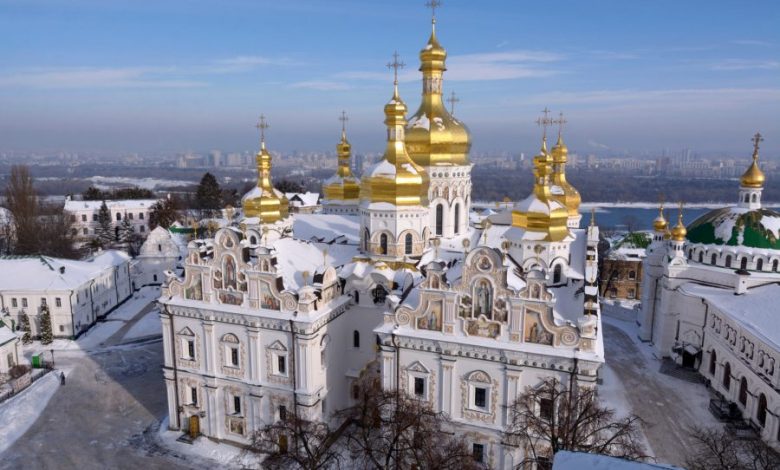 Монастир Києво-Печерської Лаври таки перейшов ПЦУ 1 shutterstock 1257777895 scaled 1 900x600