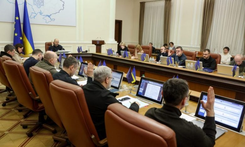 Уряд схвалив постанову про виїзд чиновників за кордон 1 22A55583 454D 43D0 8446 14F2ACE32DAC 900x600