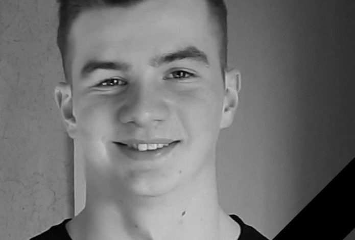 Під Бахмутом загинув 20-річний захисник із Моршина 1 3270795C FAED 44A5 A705 6DC6ADAEFC86 695x900