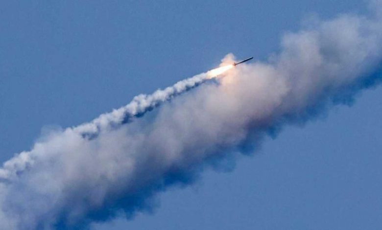 Ракетна атака: на Київщині рашисти влучили в критичну інфраструктуру 1 rosijska krylata raketa 30955 900x506