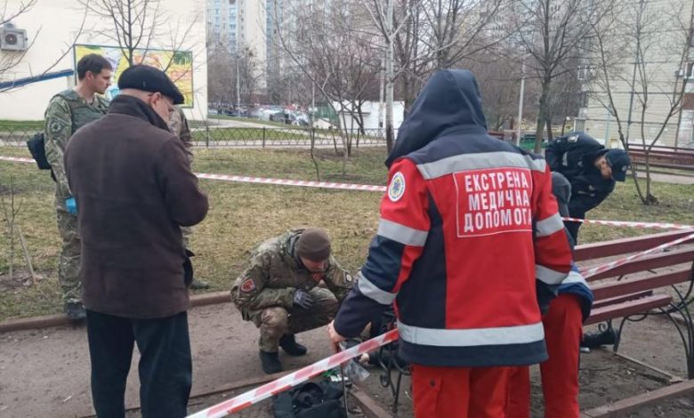 У Києві чоловік загинув від вибуху гранати 1 vybukh hranaty v rukakh 900x506