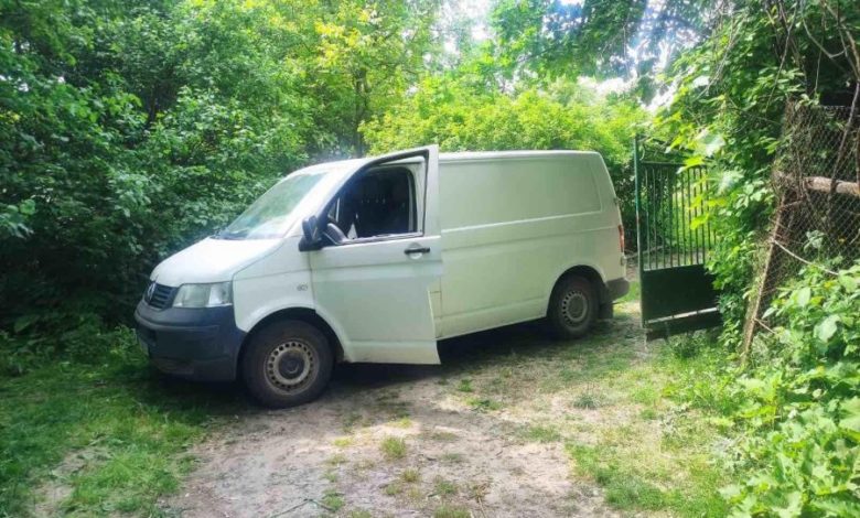 На Львівщині чоловік наїхав на дружину мікроавтобусом 1 6DCC69A3 A787 413F 86E7 02CA45A9F268 900x676