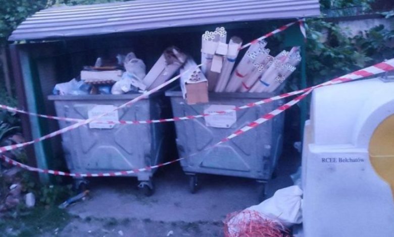 На Городоцькій невідомі викинули в баки сотню використаних люмінесцентних ламп 1 liuminestsentni lampy