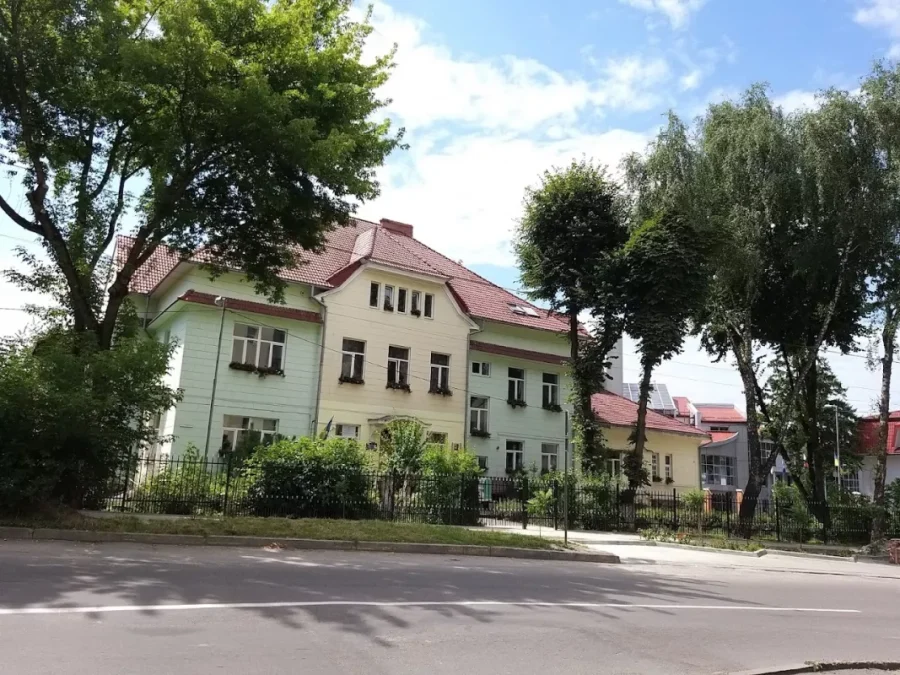 shkola Dzhereltse