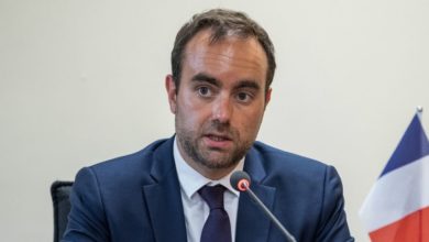 ministr oborony francziyi sebastyan lekorno