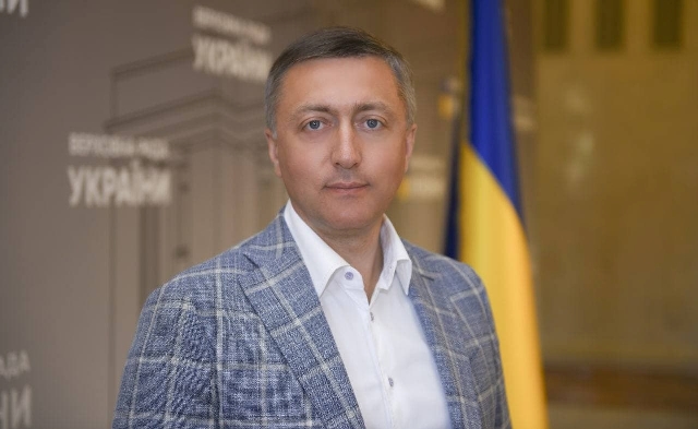 150 тисяч доларів за підряд із відбудови інфраструктури: на хабарі «погорів» нардеп 1 236870405 103904285333005 8111083773679656385 n