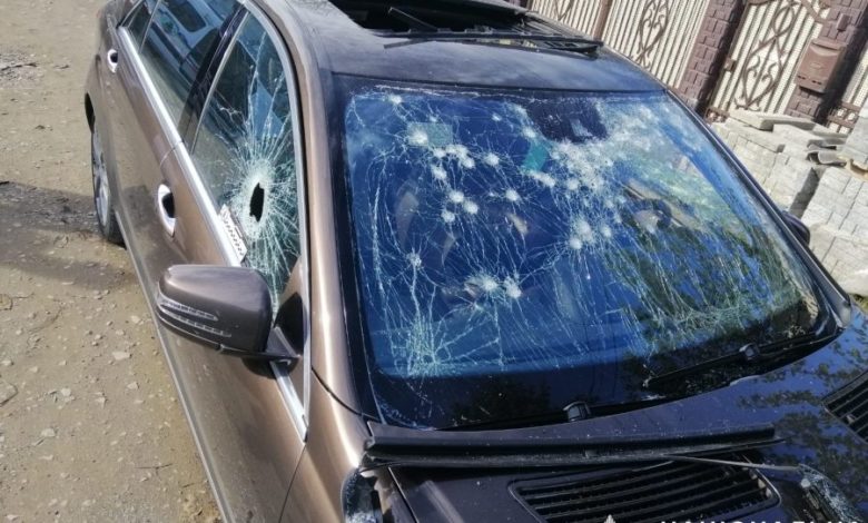 На Львівщині затримали чоловіка, який гранатою підірвав чужий Mercedes 1 65438dcb344cb489699640 900x675
