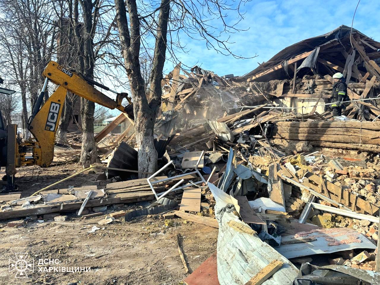 На зображенні може бути: склад лісоматеріалів